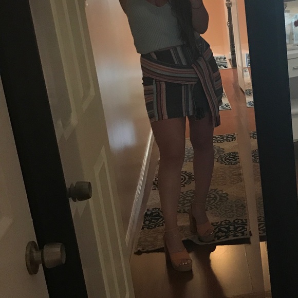 Skirt - Picture 3 of 3